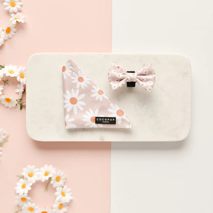 Cocopup London Bow Tie Daisy Chain – detail view
