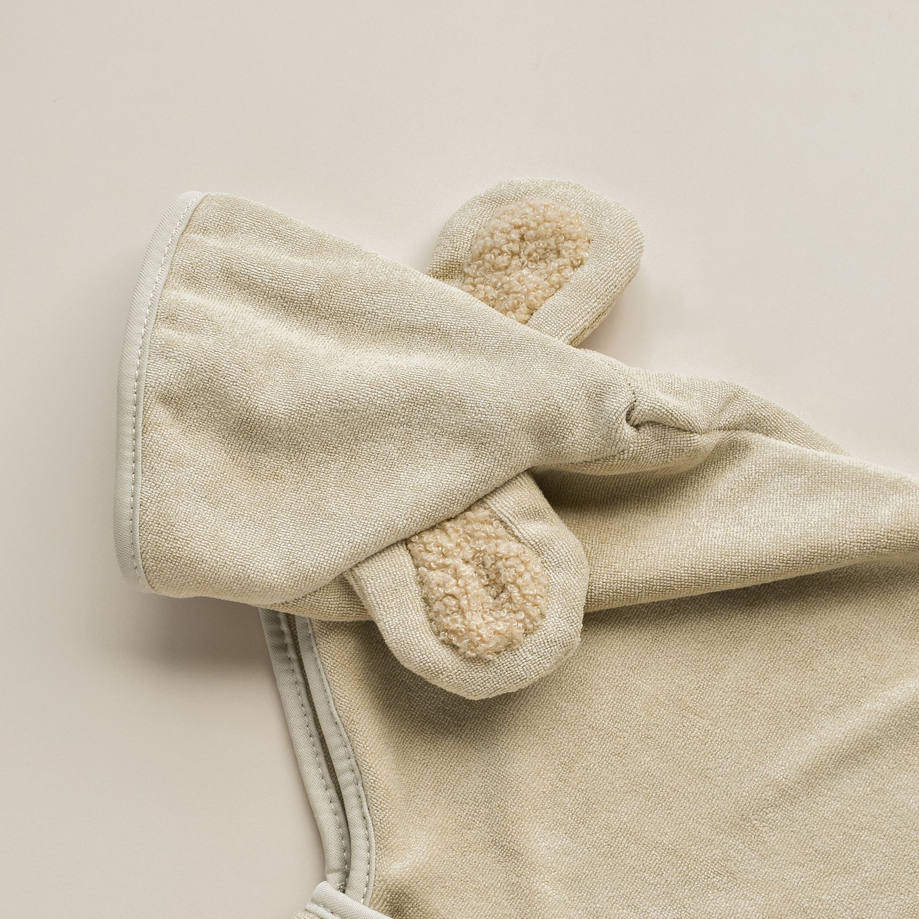 Cocopup London Teddy Drying Robe - detail view