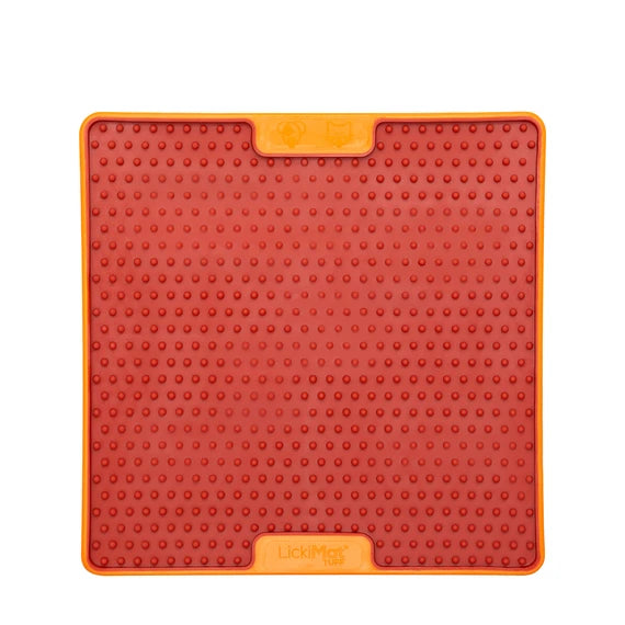 LickiMat Soother TUFF PRO Orange lifestyle