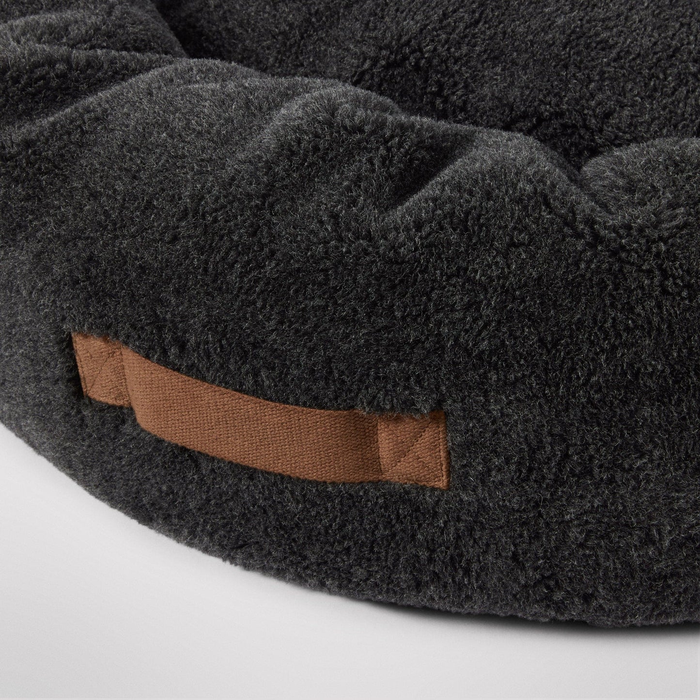 MiniJumbuk Sleep Calm Oasis Storm Grey – dog resting