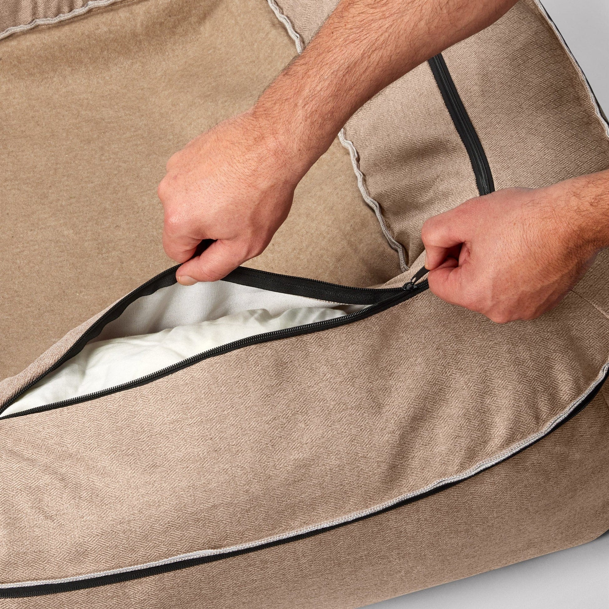 MiniJumbuk Sleep Calm Couch Fawn - corner bolster detail