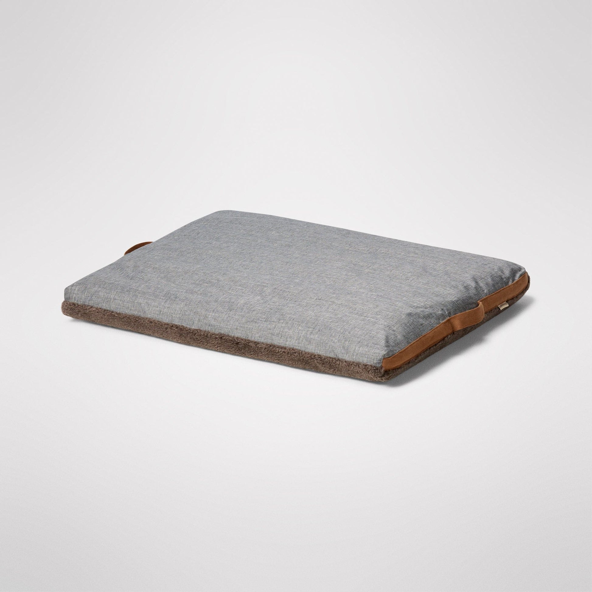 MiniJumbuk Jumbuk Swag Mocha - size comparison Medium and Large