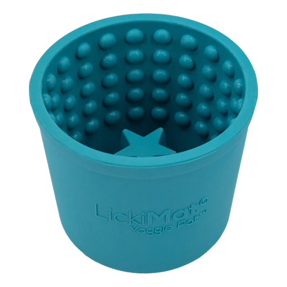 LickiMat Yoggie Pot side view